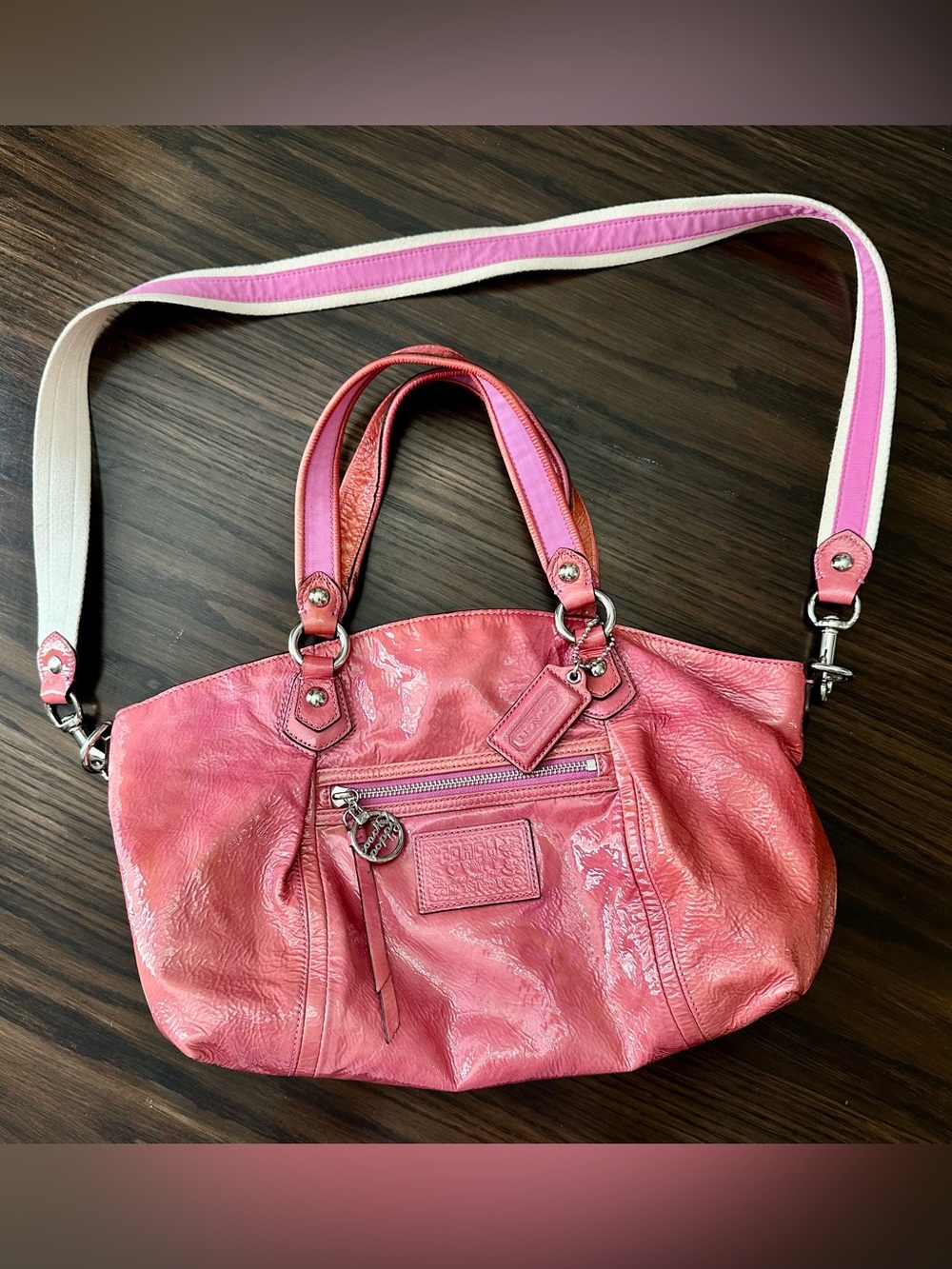 Vintage Y2K (2011) Coach “Poppy Liquid Gloss Rocker Satchel” F16726